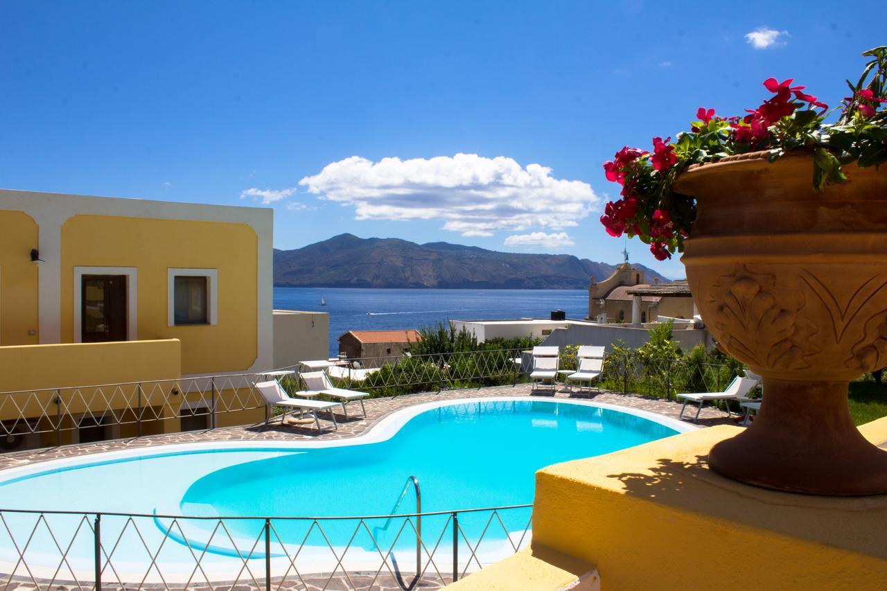 Hotel Arcangelo - Salina سانتا مارينا سالينا المظهر الخارجي الصورة
