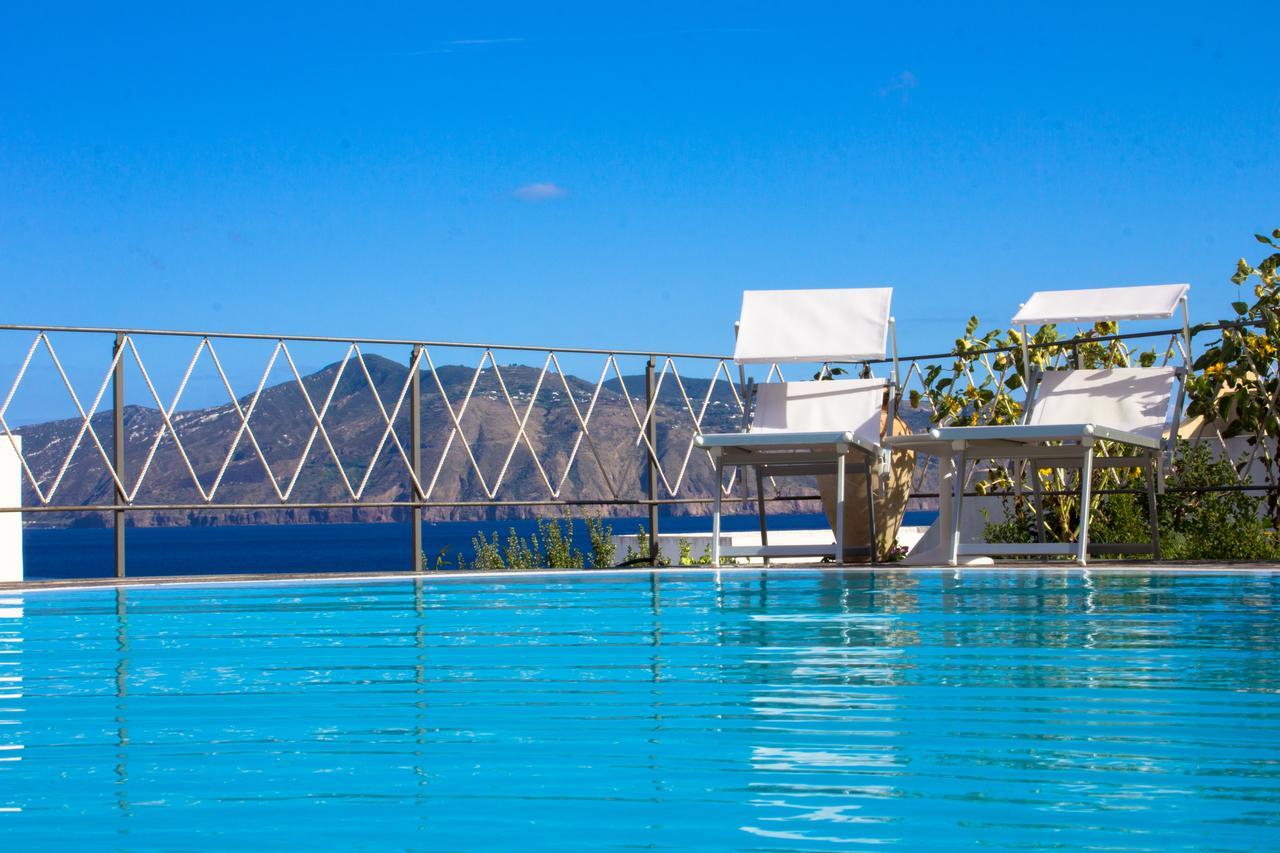 Hotel Arcangelo - Salina سانتا مارينا سالينا المظهر الخارجي الصورة